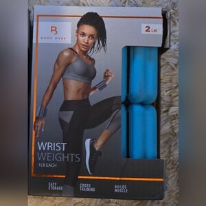 NIB BODY HYPE Wrist Weights Adjustable 2lbs Set Comfortable 1lb Each Fitness